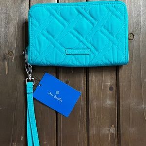 Vera Bradley RFID Grab & Go Wristlet - NWT - Turquoise Sea Print